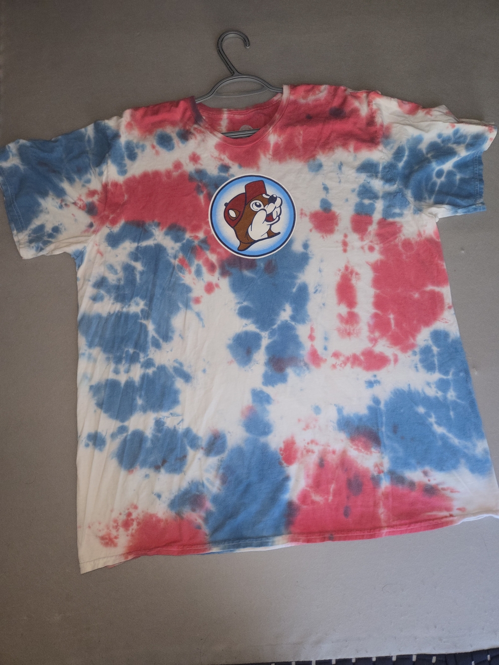 Buc-ee's Tie Dye T-Shirt 2XL Red White Blue Patriotic "Let's Get It Poppin